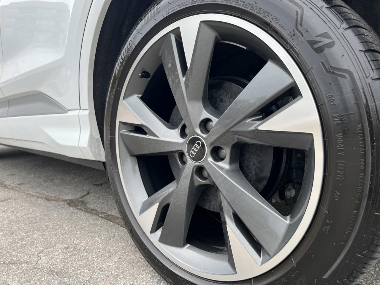 2022 Audi Q4 e-tron PREMIUM PLUS W/50 - Photo #18