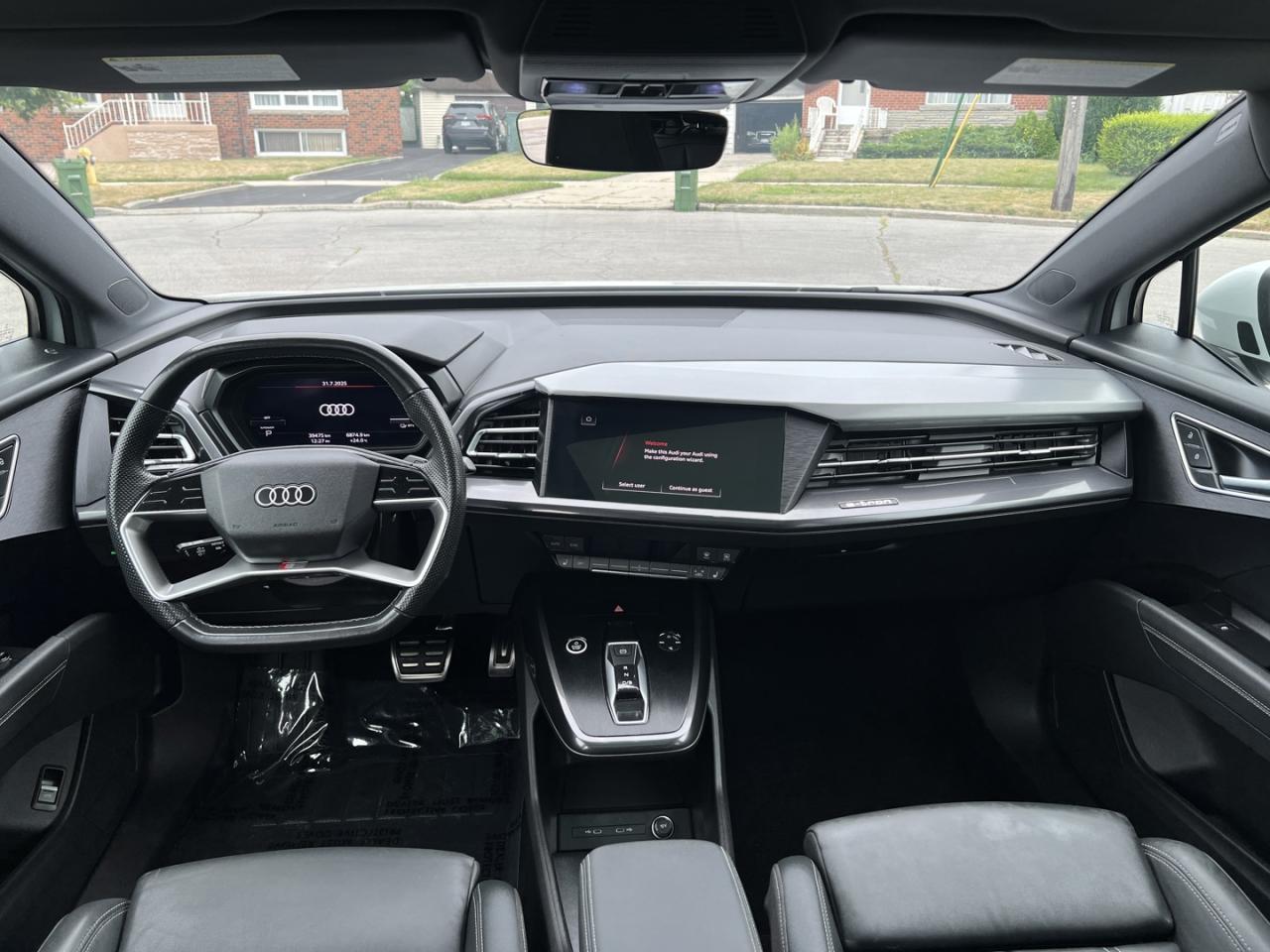 2022 Audi Q4 e-tron PREMIUM PLUS W/50 - Photo #28