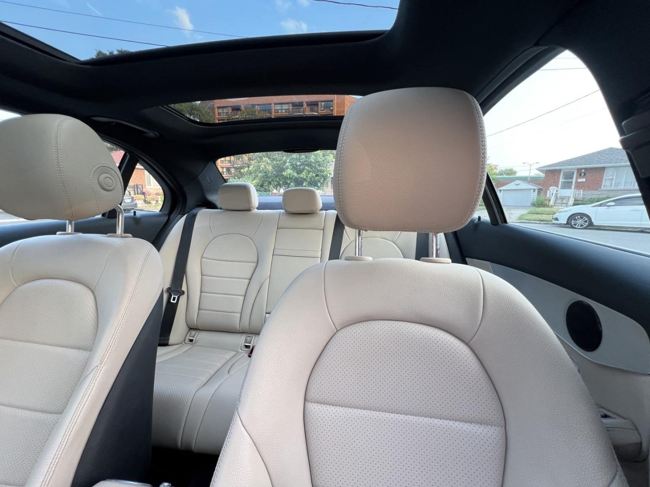 2017 Mercedes-Benz C-Class C300 4MATIC Sedan - Photo #8
