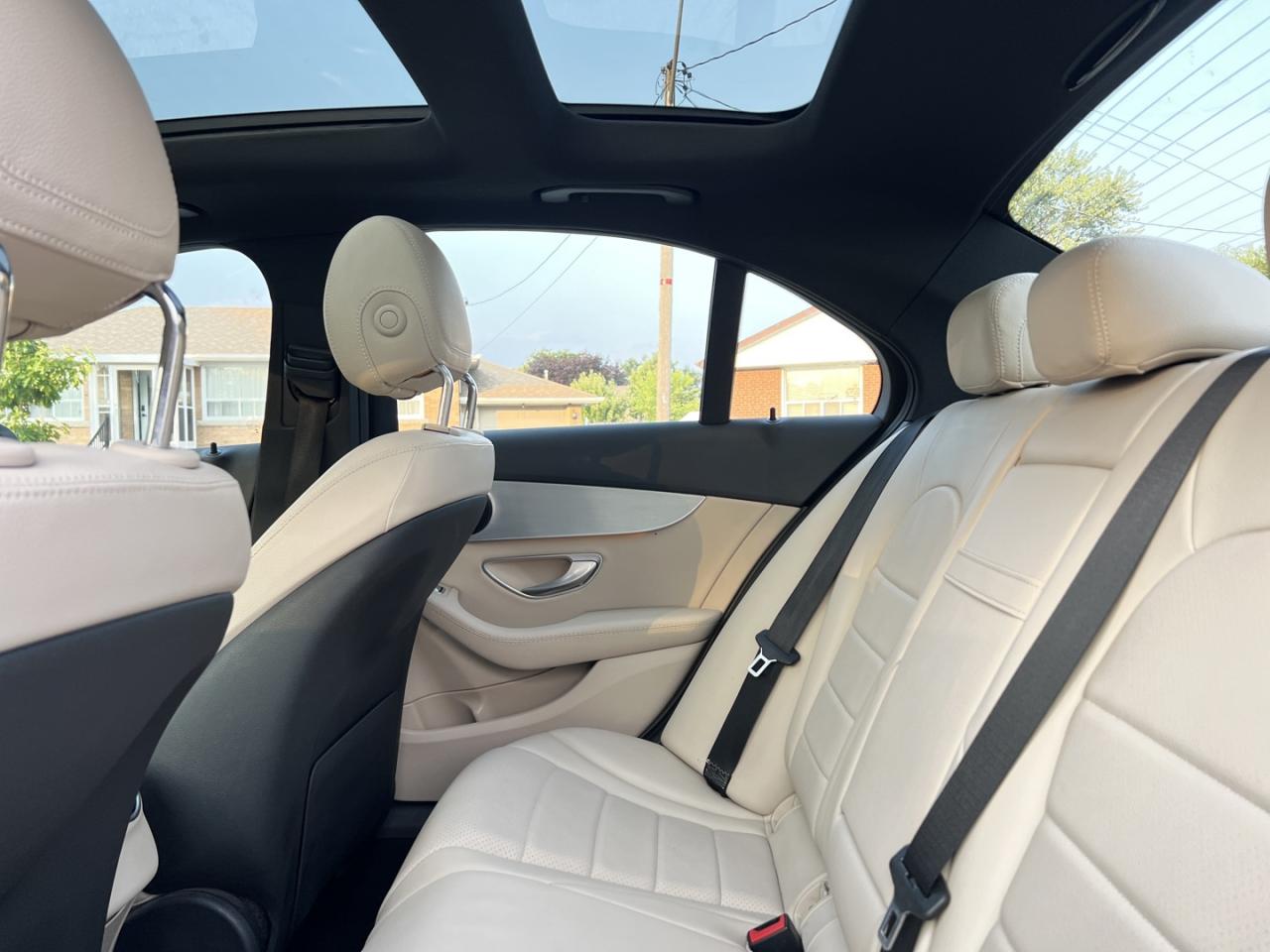 2017 Mercedes-Benz C-Class C300 4MATIC Sedan - Photo #18