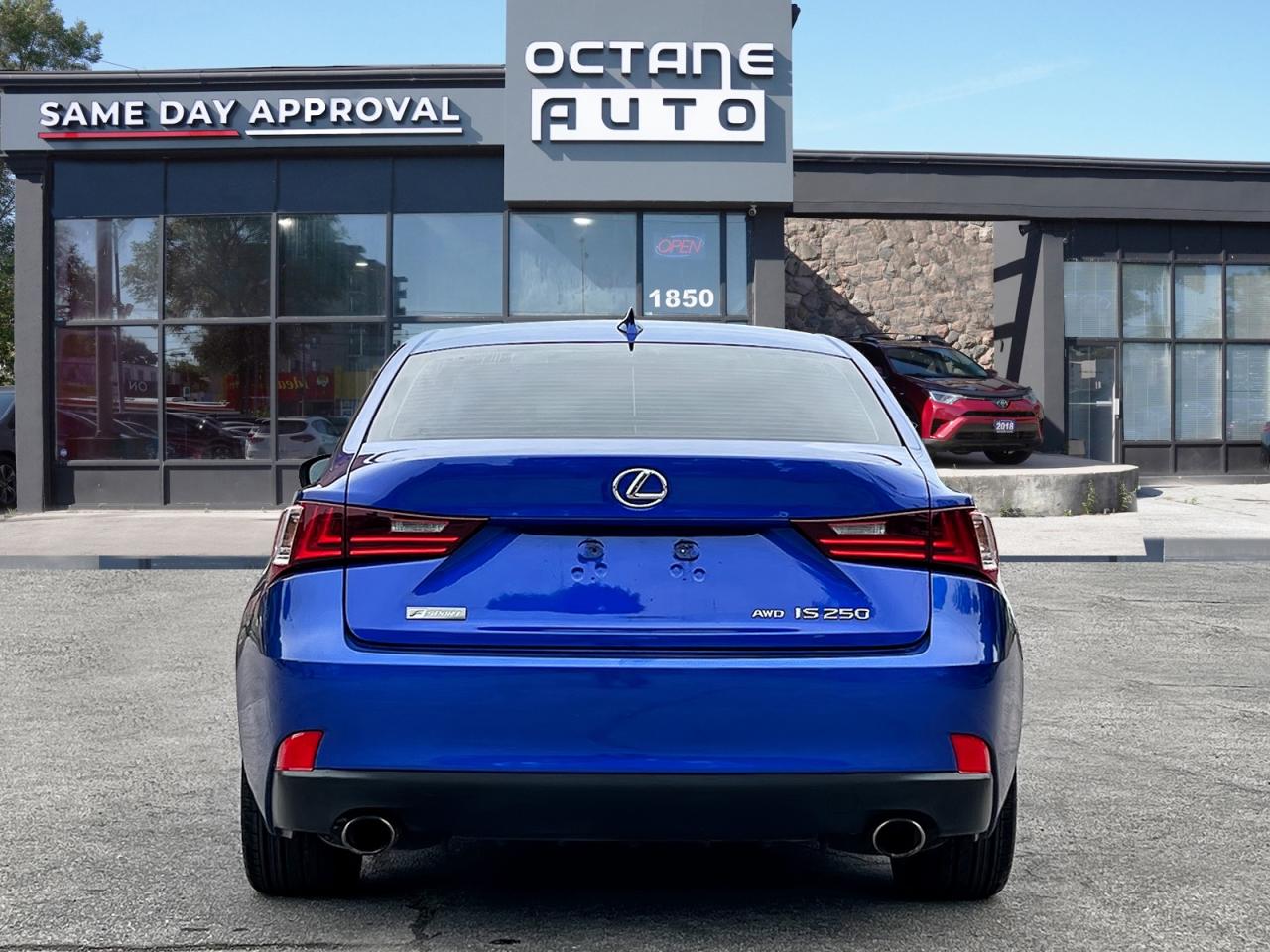 2015 Lexus IS 250 AWD - Photo #5