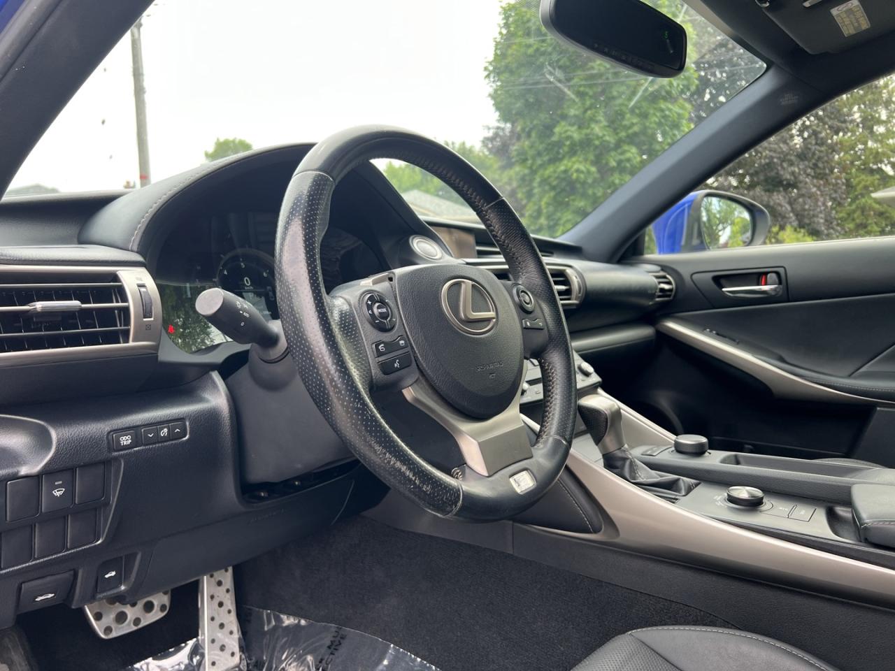 2015 Lexus IS 250 AWD - Photo #14