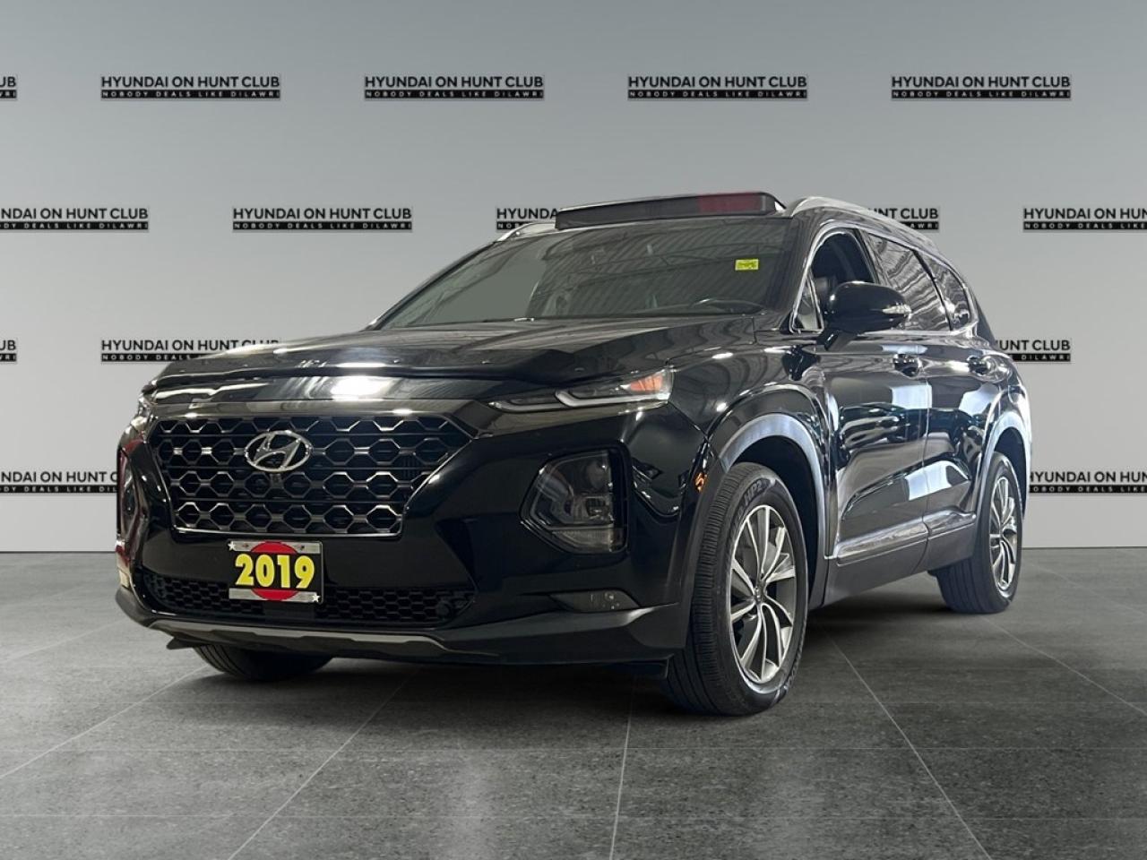 Used 2019 Hyundai Santa Fe 2.0T Luxury AWD w/Dark Chrome Accent for sale in Nepean, ON
