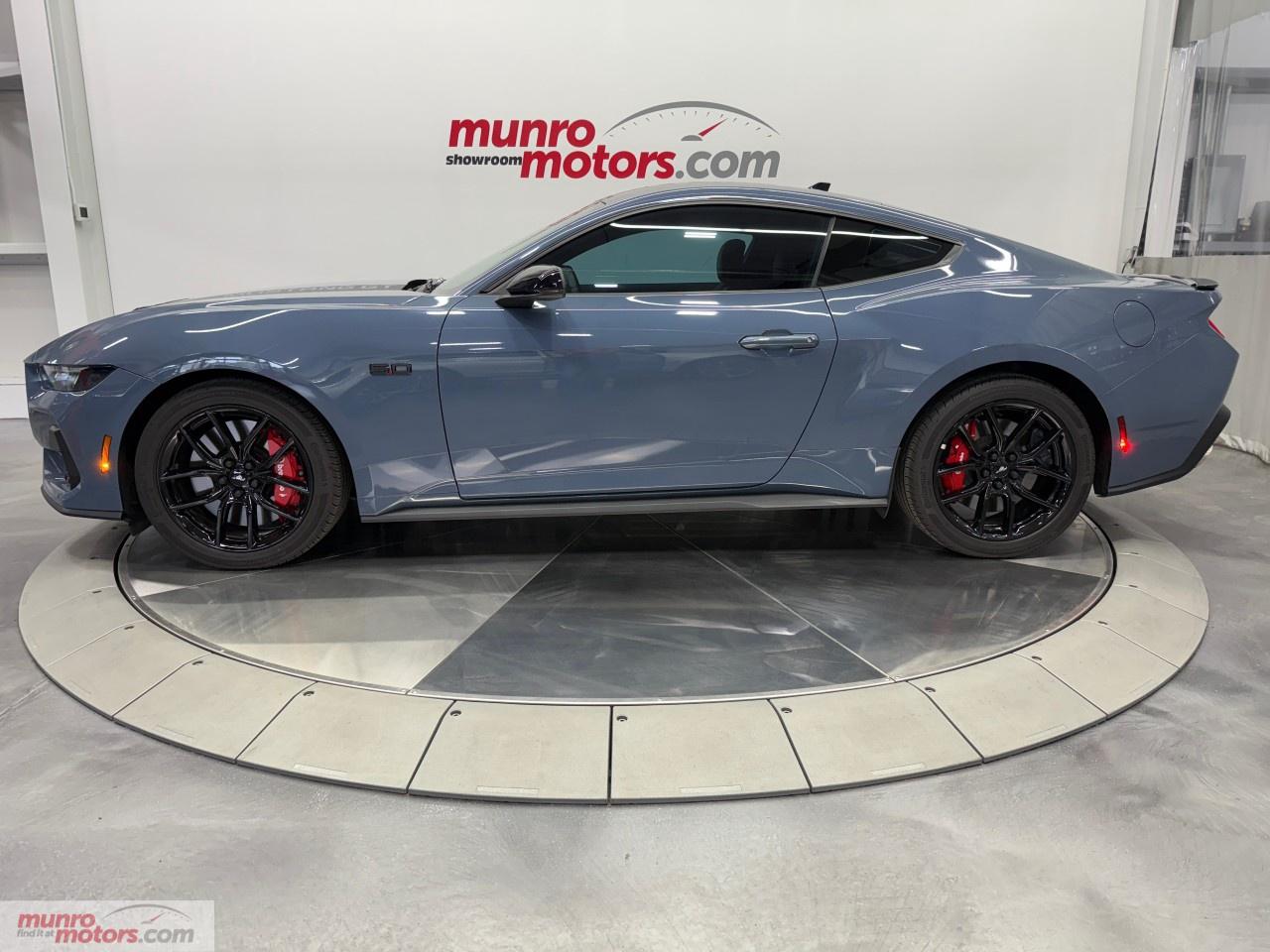 2024 Ford Mustang GT Premium Fastback Photo3