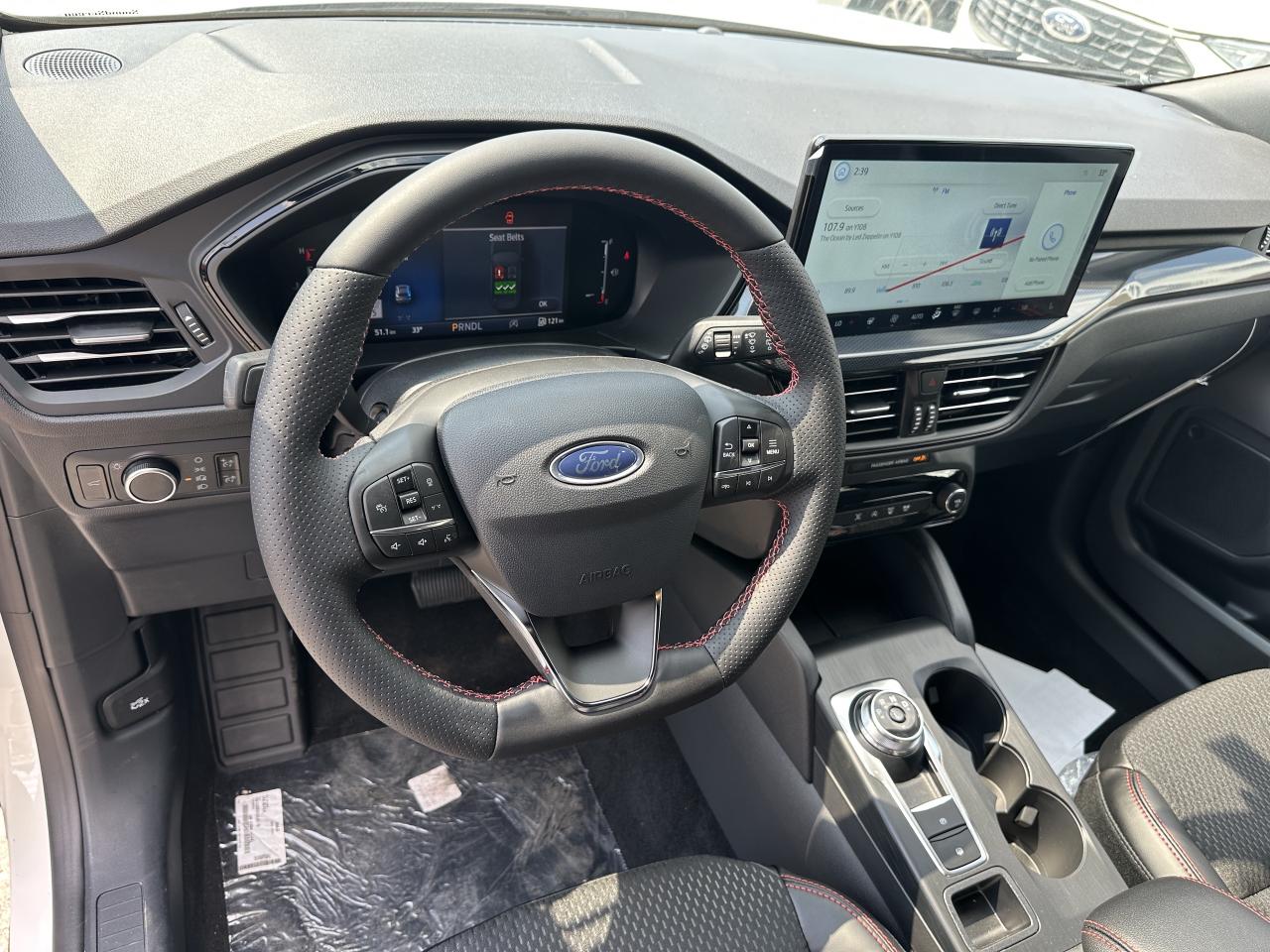 2025 Ford Escape ST-LINE |AWD | TECH PACK | COLD WEATHER GRP  | Photo