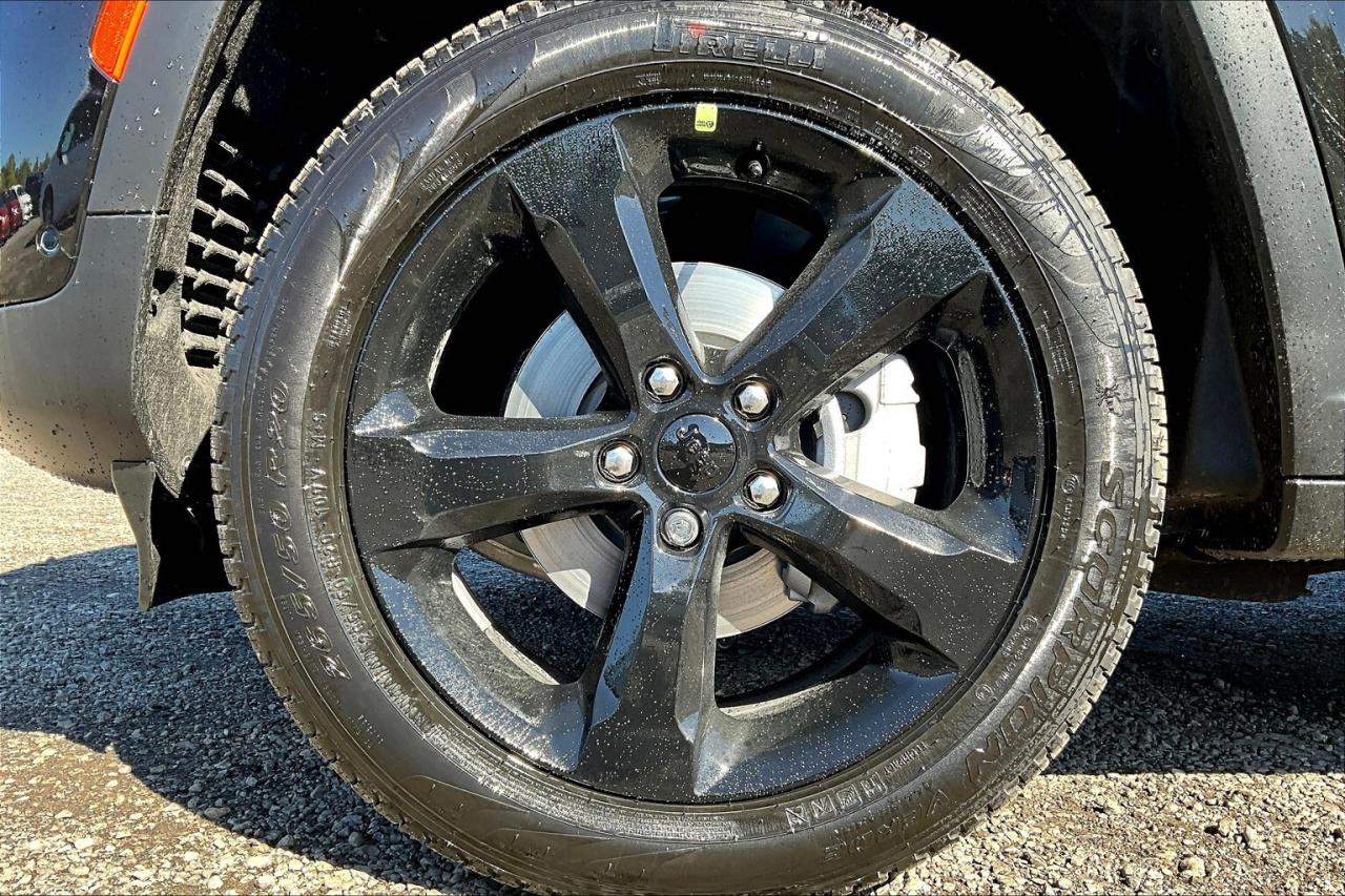 2025 Jeep Grand Cherokee LIMITED | Black App Pkg | Pano Roof | LuxTech 2 Photo