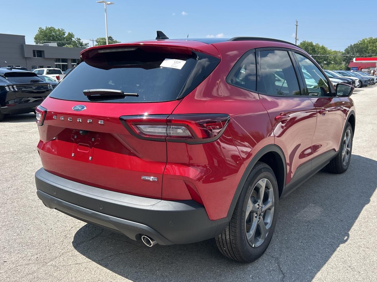 2025 Ford Escape ST-Line Select Photo4