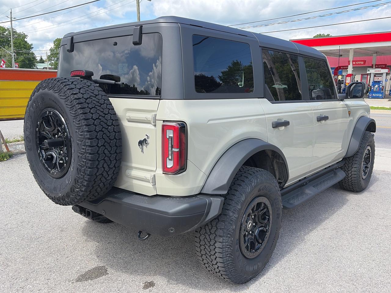 2025 Ford Bronco Badlands Photo4