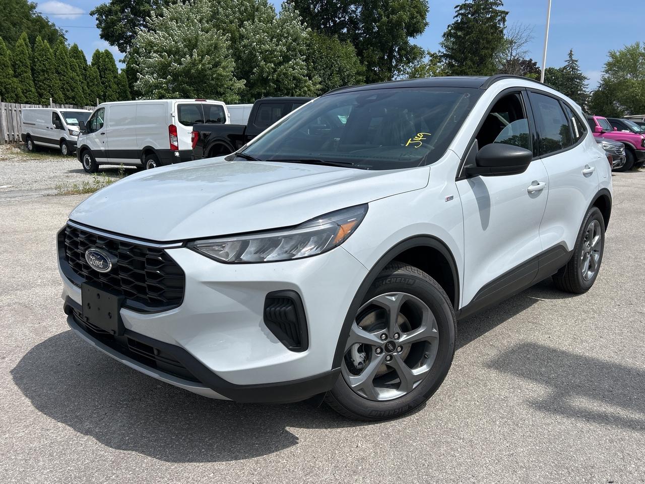 2025 Ford Escape ST-Line  - Sunroof - Tech Package Photo