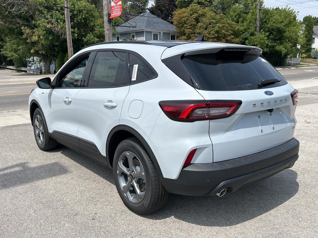 2025 Ford Escape ST-Line  - Sunroof - Tech Package Photo