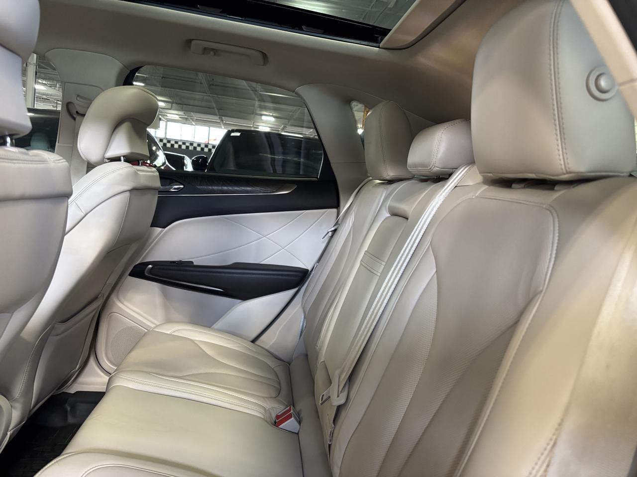 2019 Lincoln MKC Reserve|AWD|NAV|WOOD|CREAMLEATHER|AMBIENT|PANOROOF - Photo #8