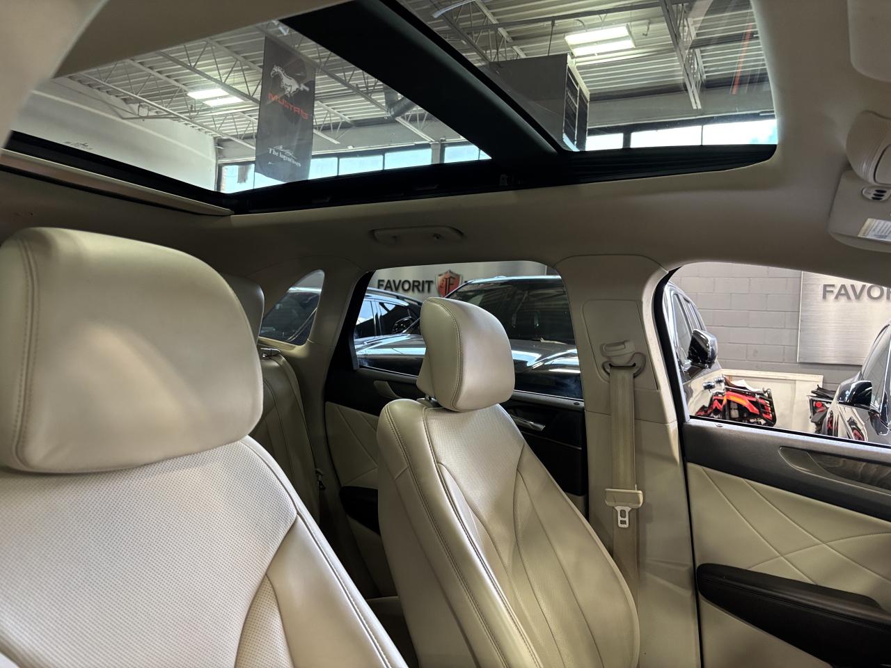 2019 Lincoln MKC Reserve|AWD|NAV|WOOD|CREAMLEATHER|AMBIENT|PANOROOF - Photo #14