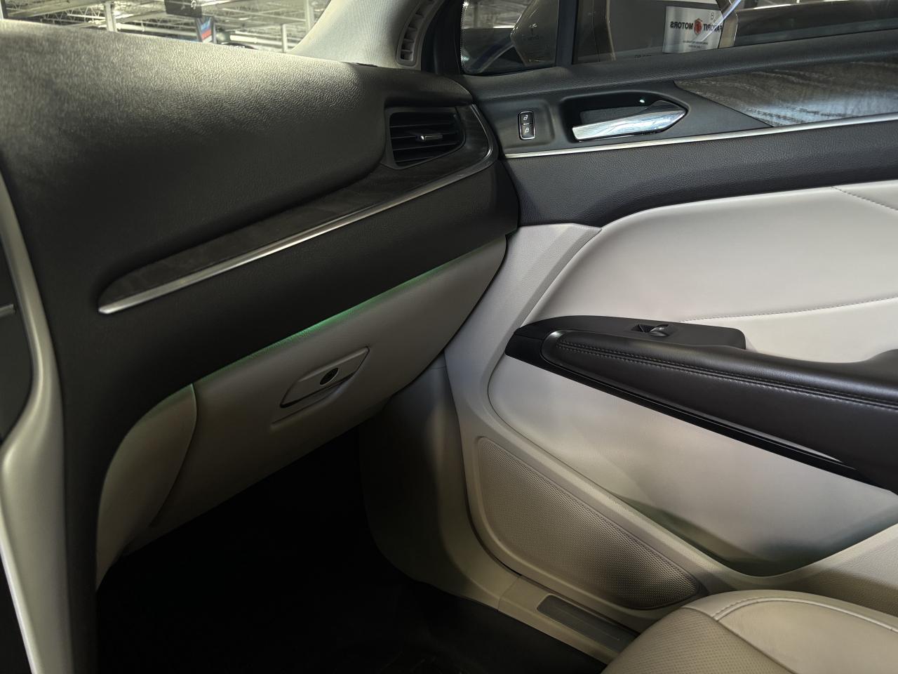 2019 Lincoln MKC Reserve|AWD|NAV|WOOD|CREAMLEATHER|AMBIENT|PANOROOF - Photo #30