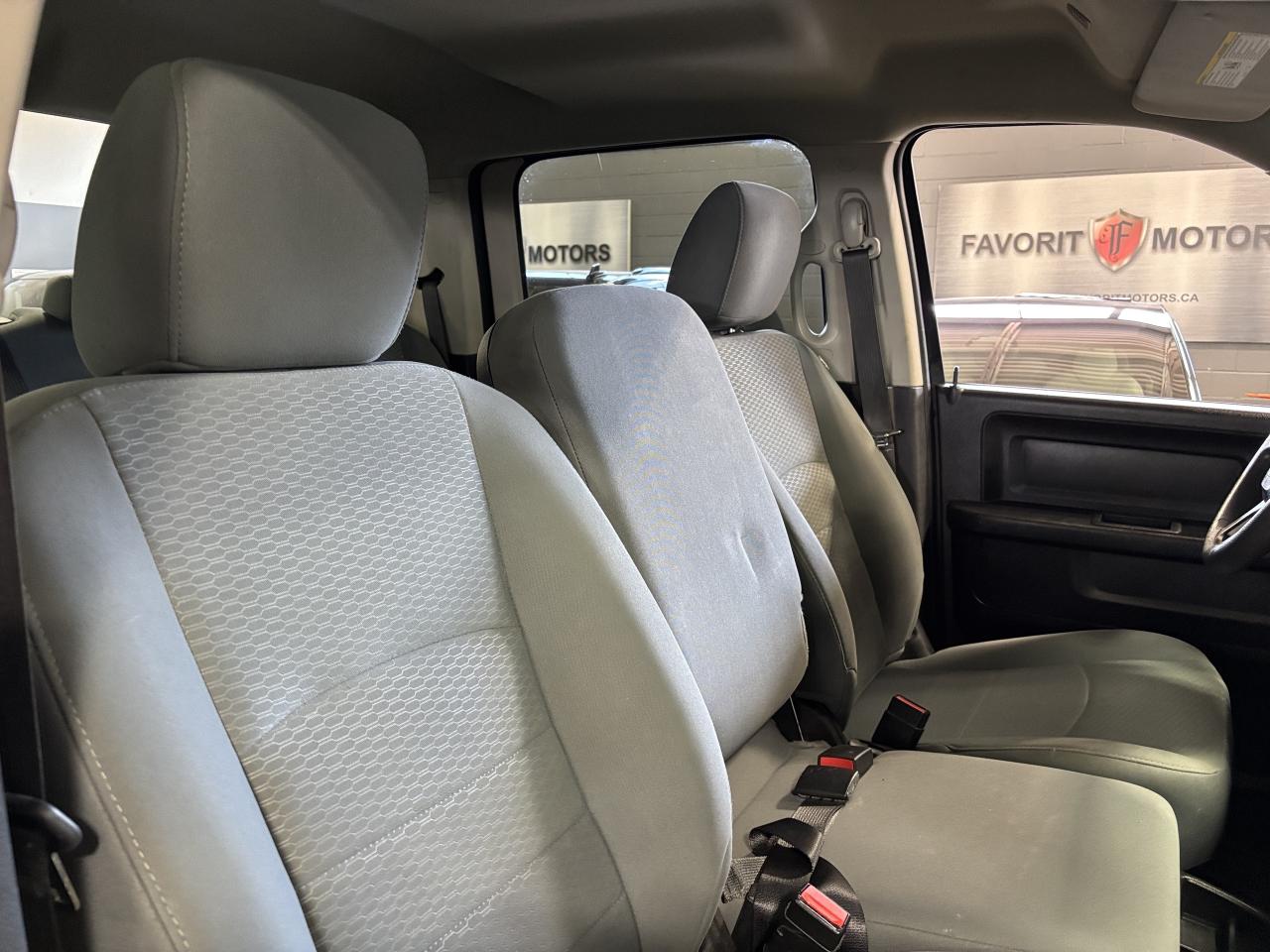 2019 RAM 1500 Classic Express|V8HEMI|4X4|CREWCAB|LIFTED|TONNEAUCOVER|+++ - Photo #10