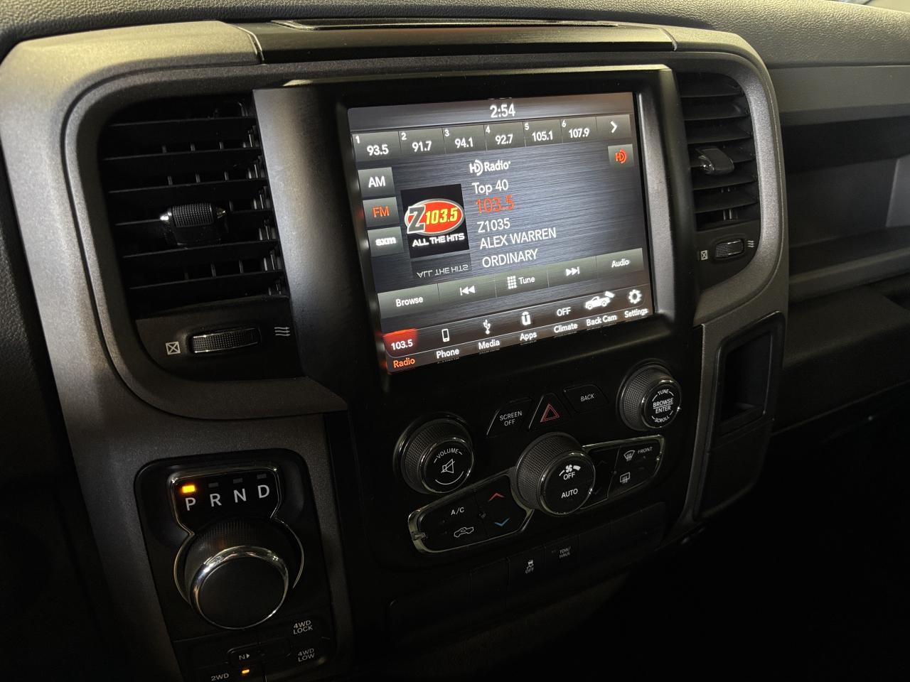 2019 RAM 1500 Classic Express|V8HEMI|4X4|CREWCAB|LIFTED|TONNEAUCOVER|+++ - Photo #12