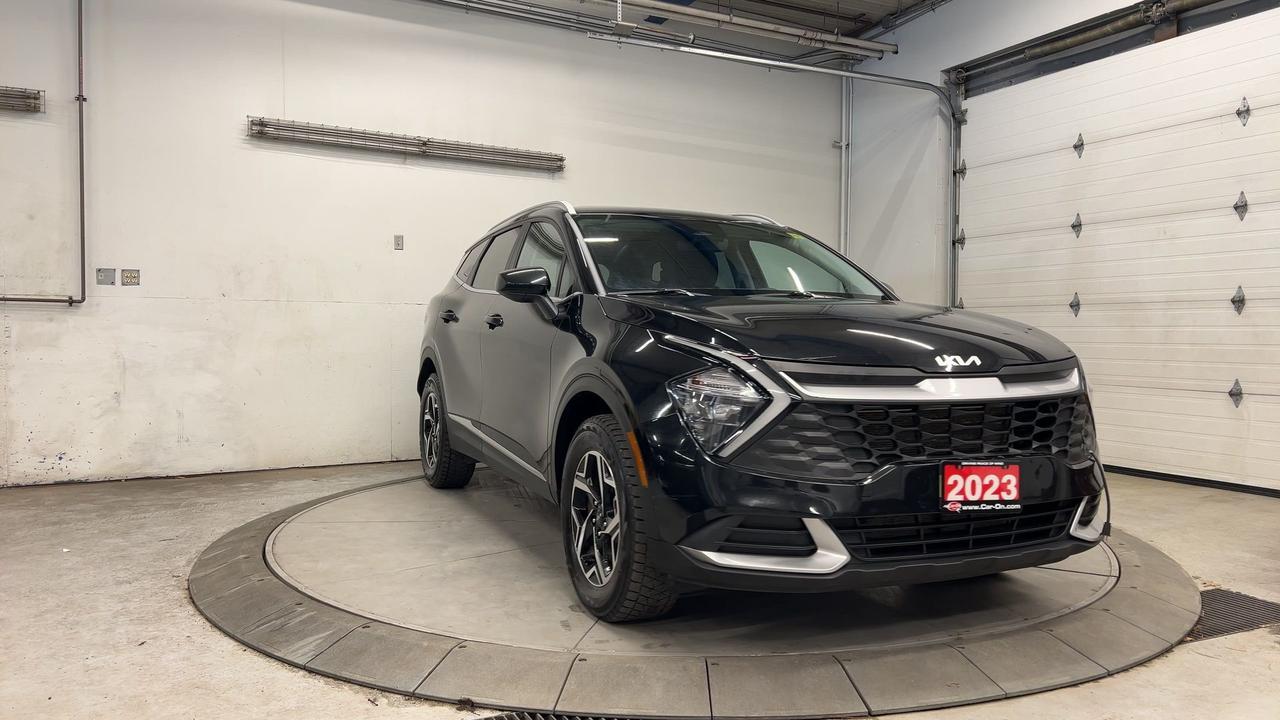 2023 Kia Sportage AWD | LOW KMS | HTD SEATS | CARPLAY | ALLOYS | A/C Photo