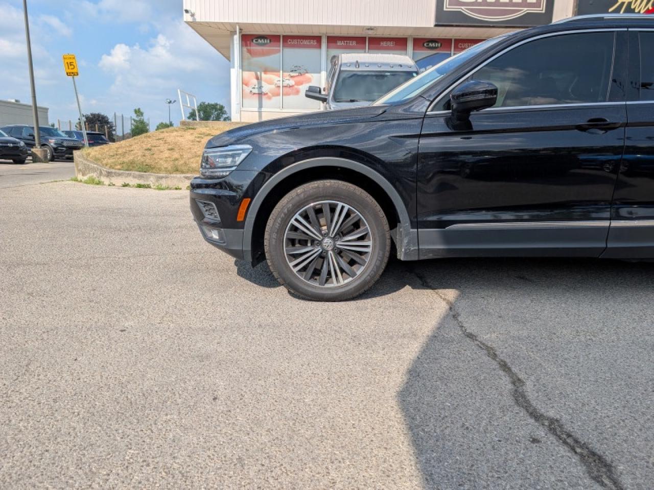 2021 Volkswagen Tiguan Highline 4MOTION  **PANO ROOF** Photo