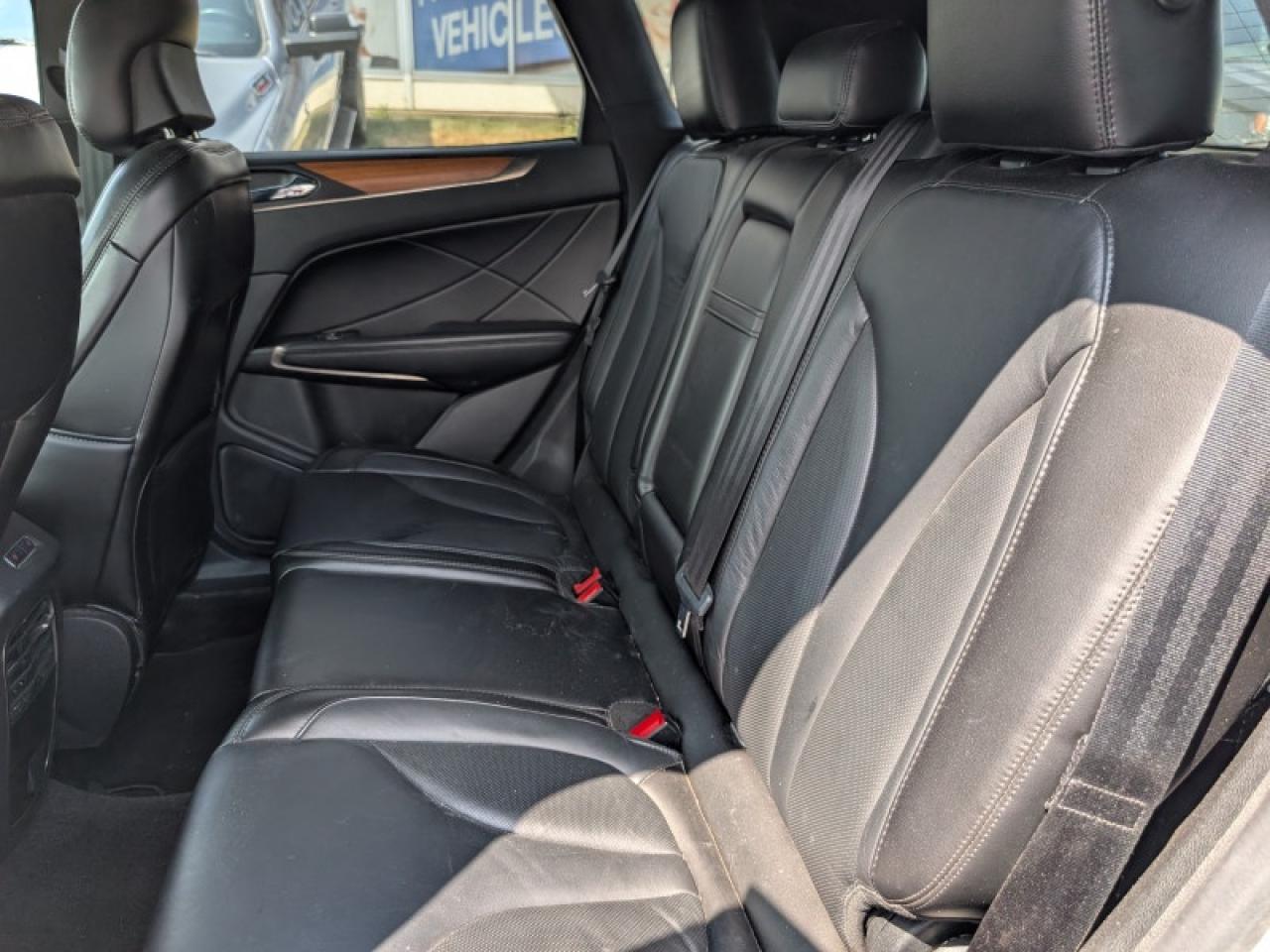 2018 Lincoln MKC Select AWD  **PANO ROOF - CLIMATE PKG** Photo