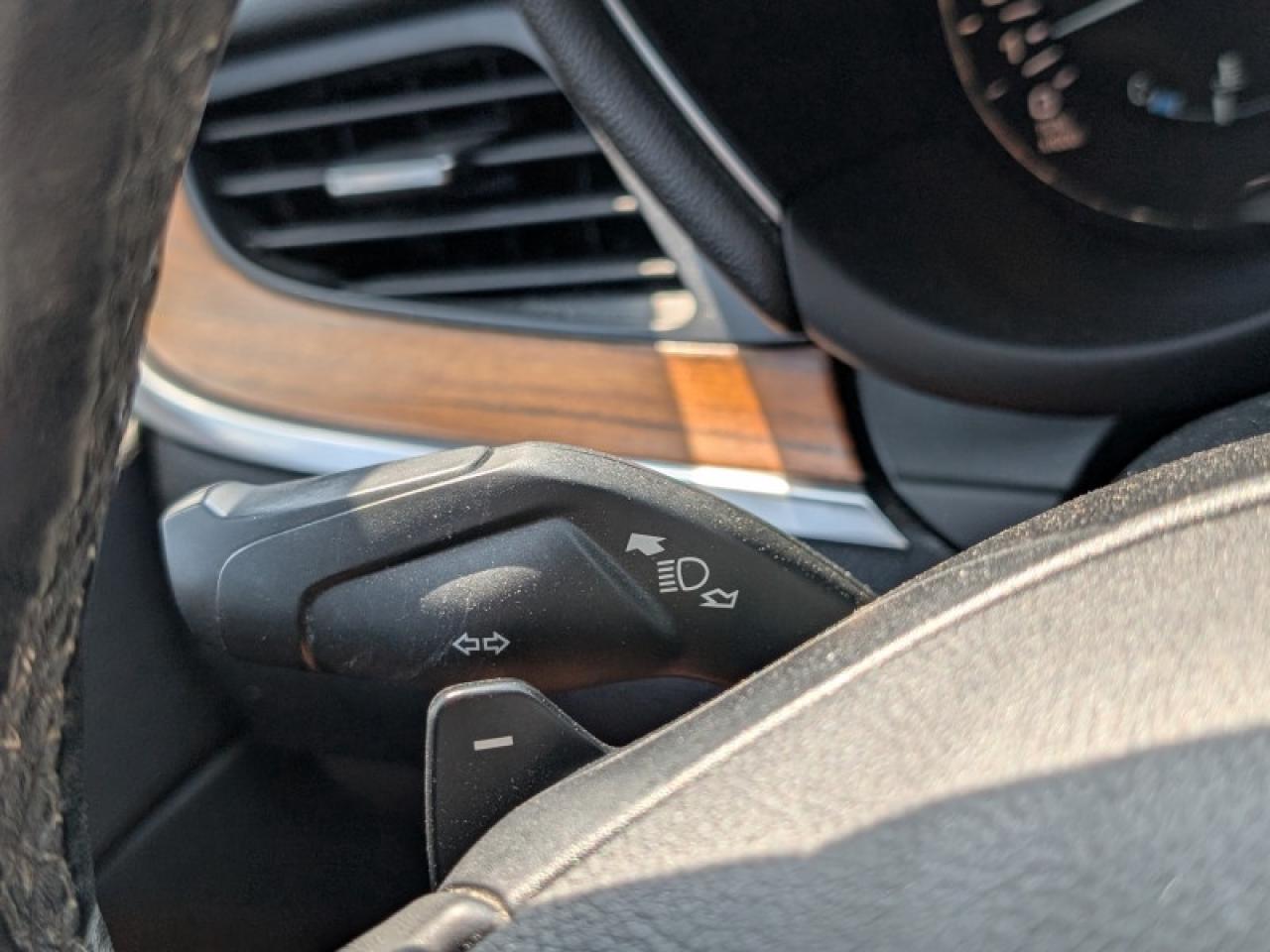 2018 Lincoln MKC Select AWD  **PANO ROOF - CLIMATE PKG** Photo