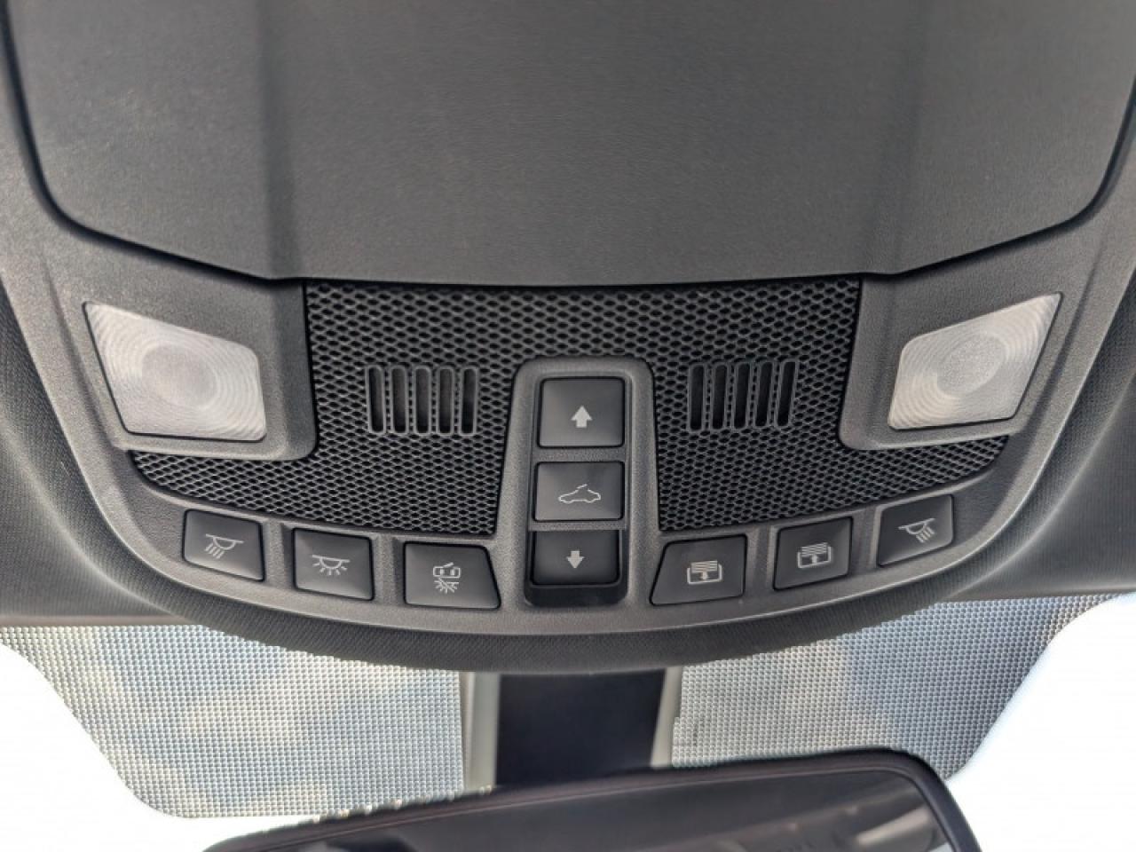 2018 Lincoln MKC Select AWD  **PANO ROOF - CLIMATE PKG** Photo