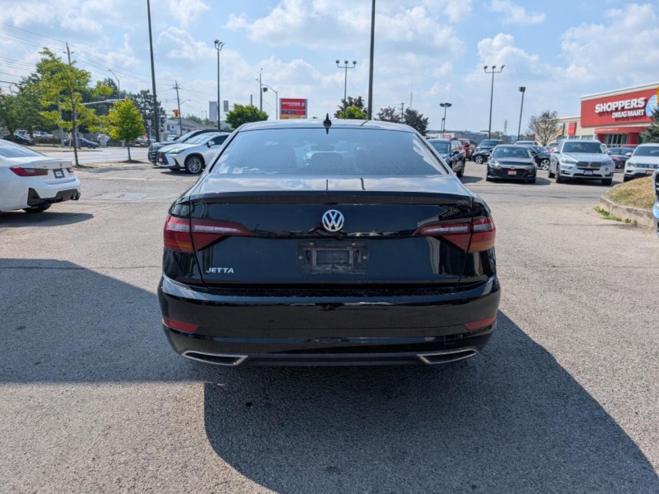 2019 Volkswagen Jetta Execline  **SUNROOF - COOLED SEATS** Photo