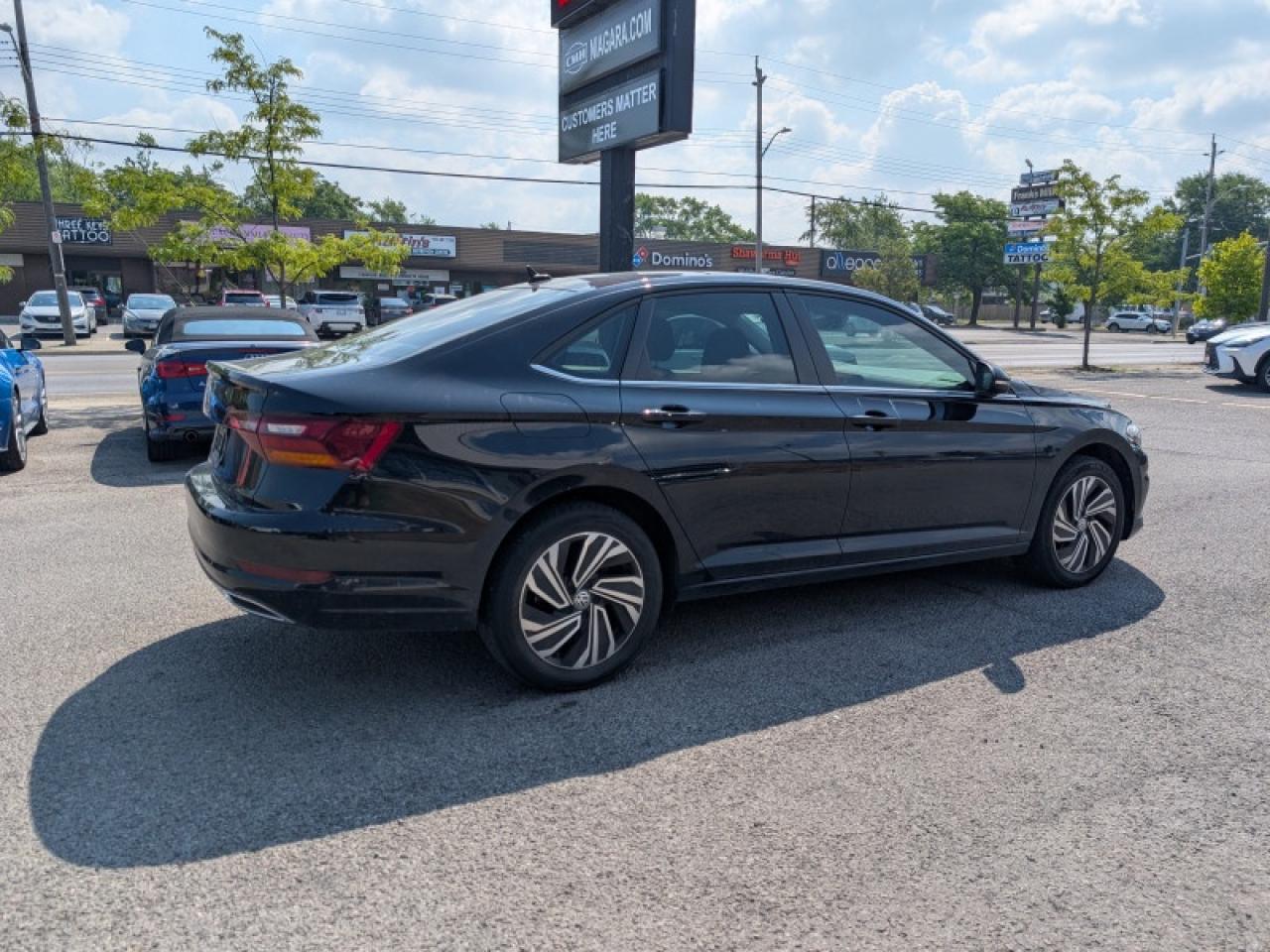 2019 Volkswagen Jetta Execline  **SUNROOF - COOLED SEATS** Photo