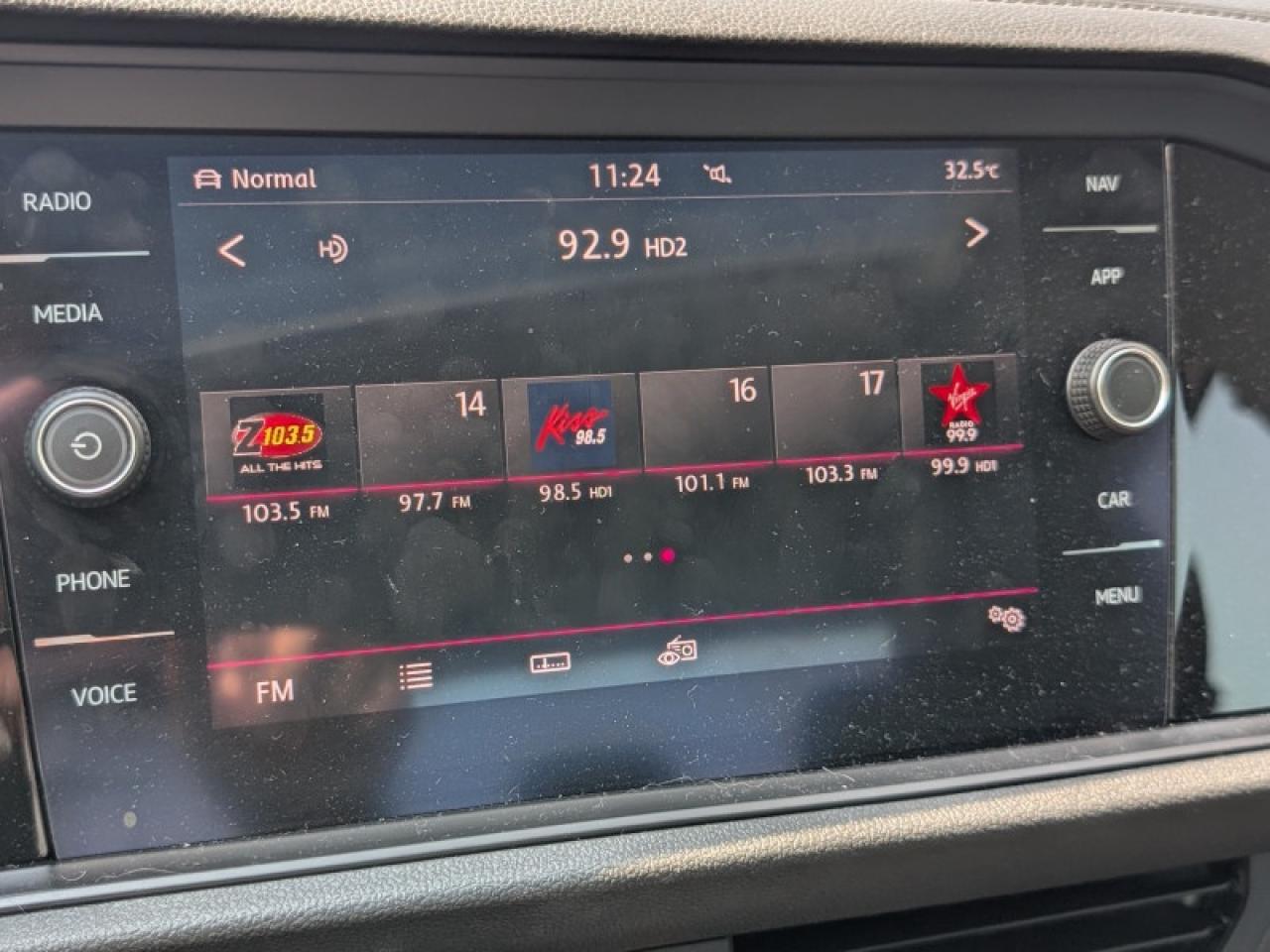 2019 Volkswagen Jetta Execline  **SUNROOF - COOLED SEATS** Photo