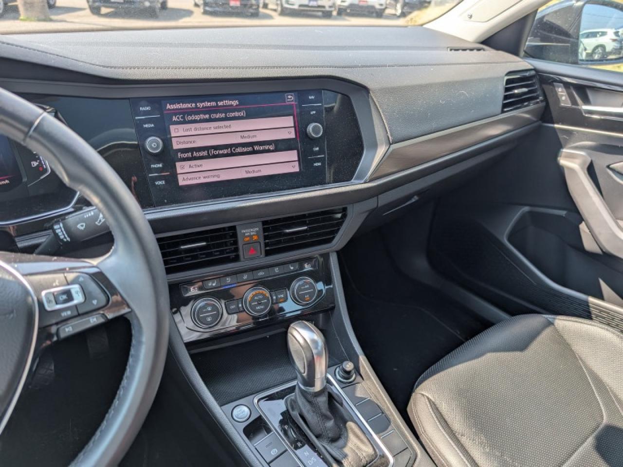 2019 Volkswagen Jetta Execline  **SUNROOF - COOLED SEATS** Photo