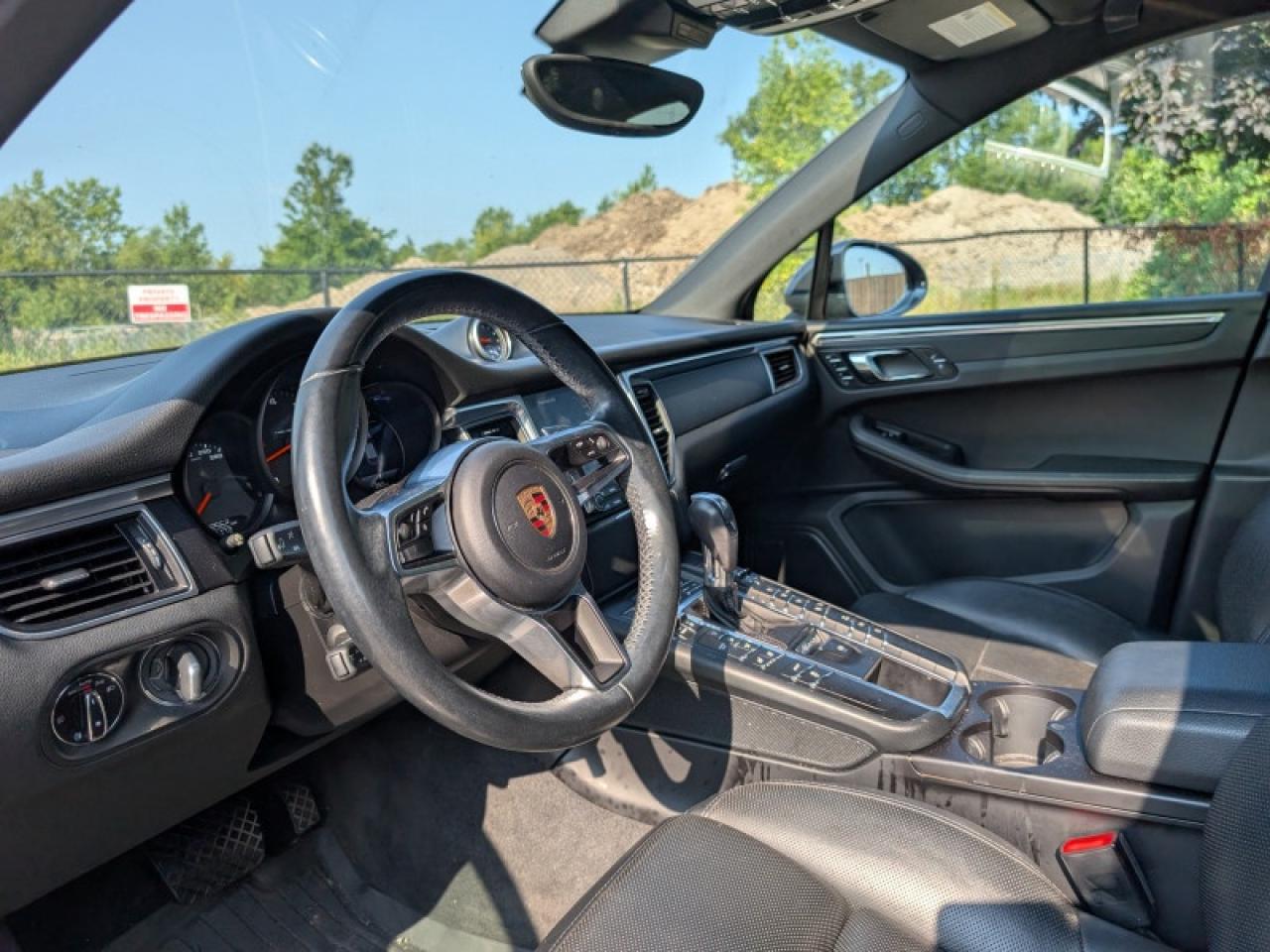 2017 Porsche Macan Premium Package Plus  **VERY CLEAN** Photo