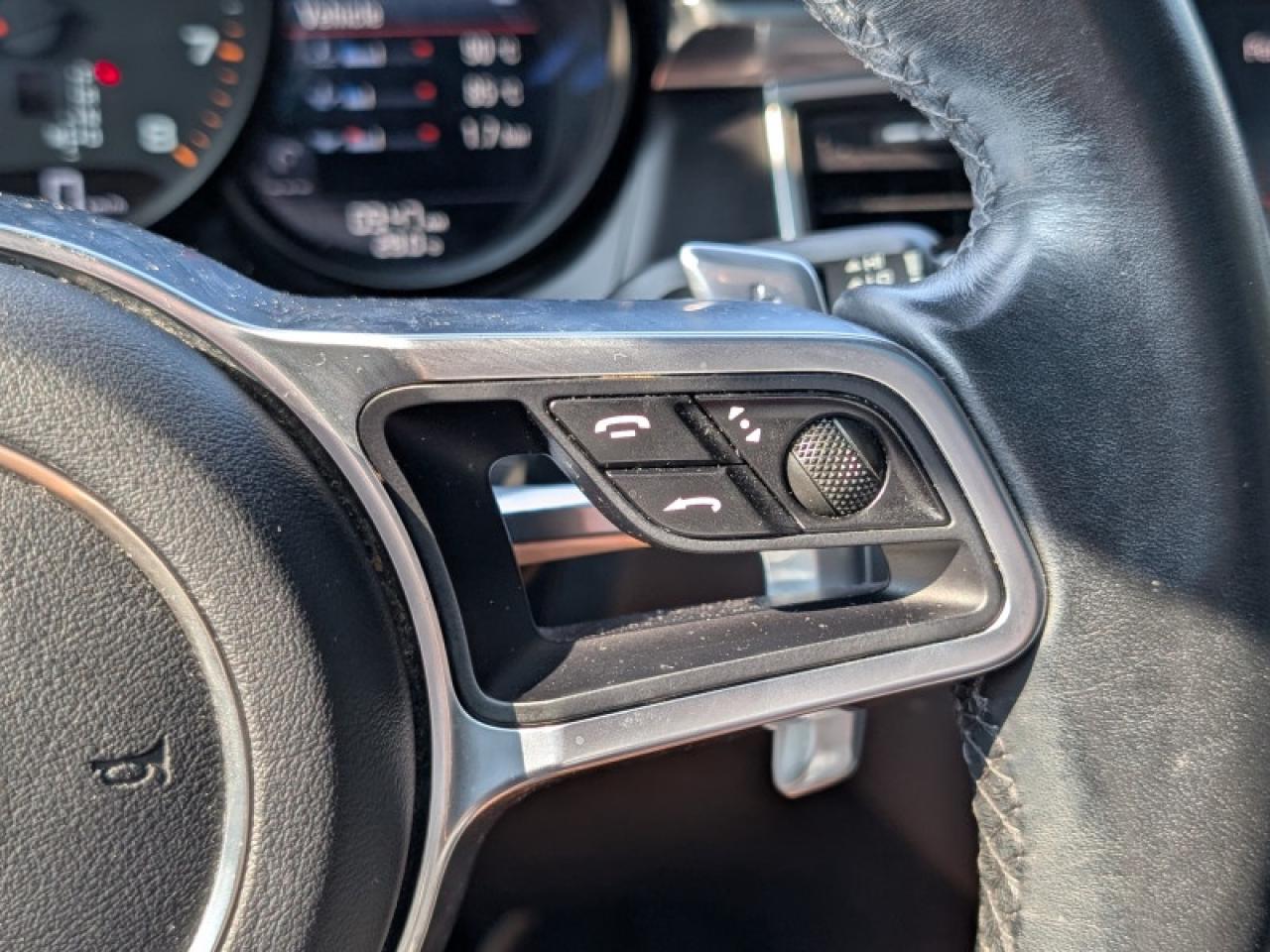 2017 Porsche Macan Premium Package Plus  **VERY CLEAN** Photo