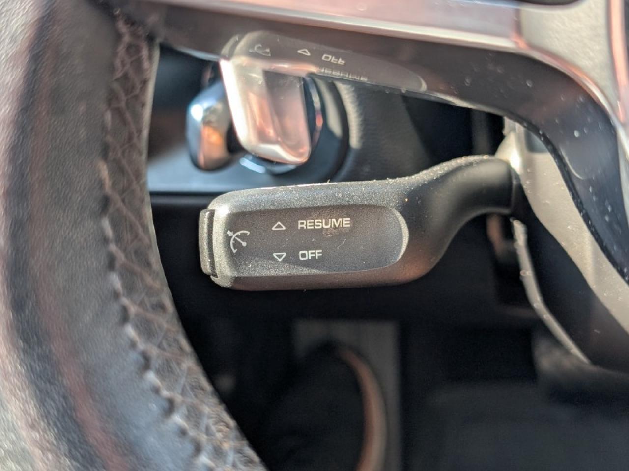 2017 Porsche Macan Premium Package Plus  **VERY CLEAN** Photo