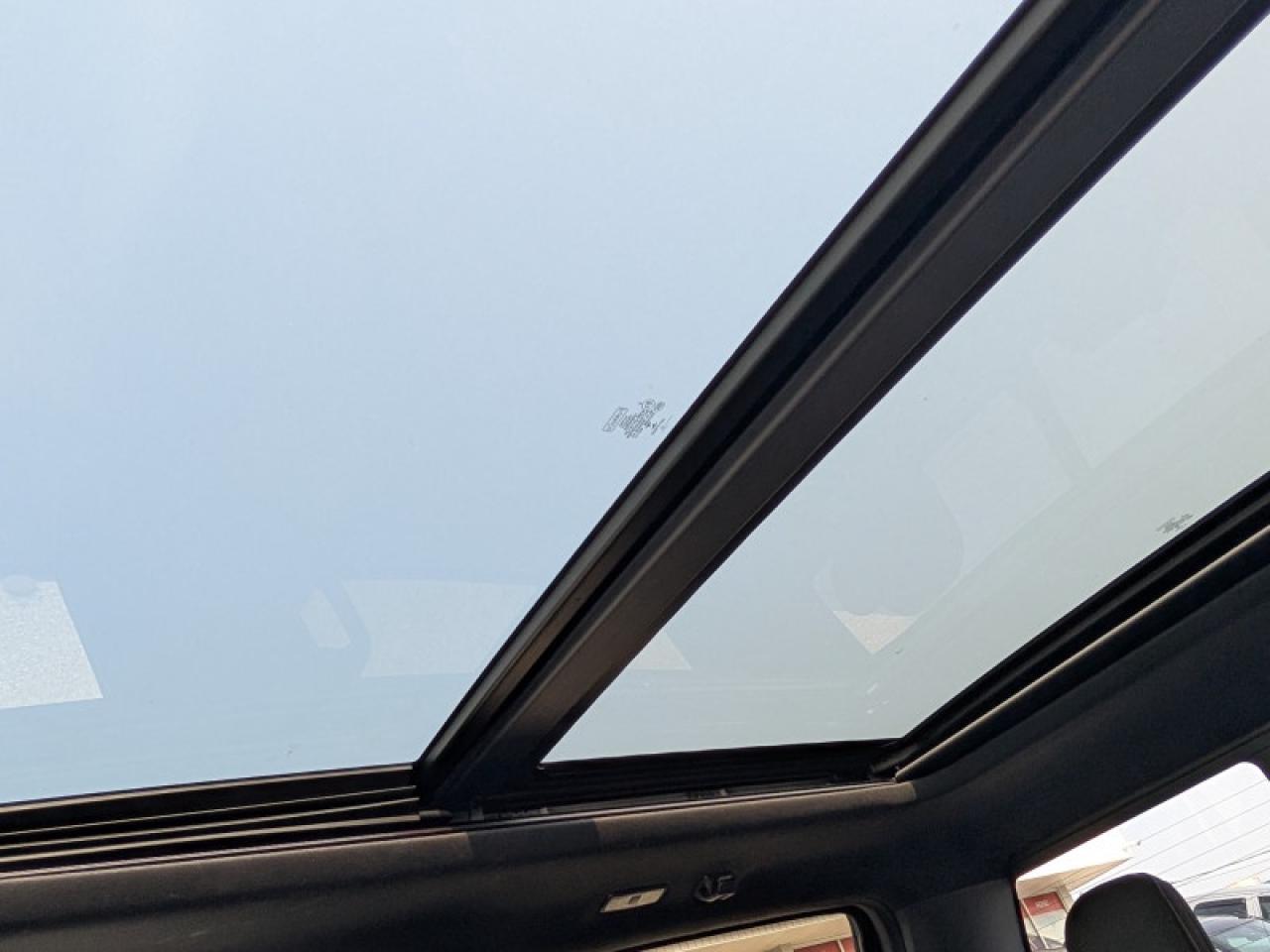 2021 Ford F-150 XLT  **FULL HYBRID - PANO ROOF** Photo