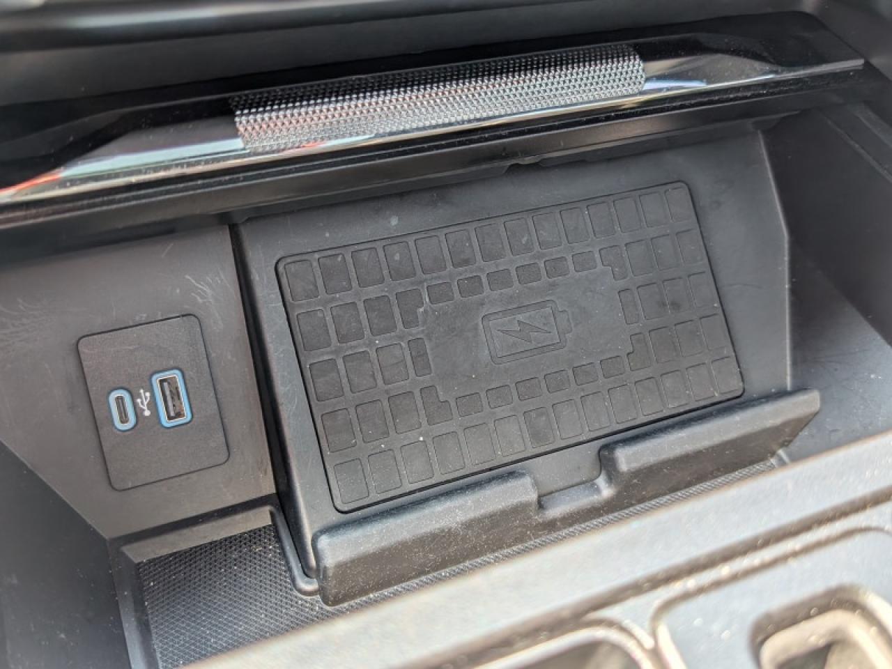 2022 Ford F-150 Lariat  **PANO ROOF - POWER RUNNING BOARDS** Photo