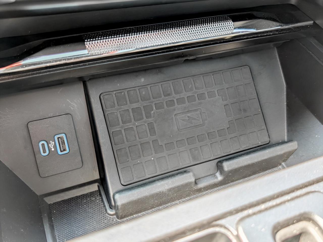 2022 Ford F-150 Lariat  **PANO ROOF - POWER RUNNING BOARDS** Photo