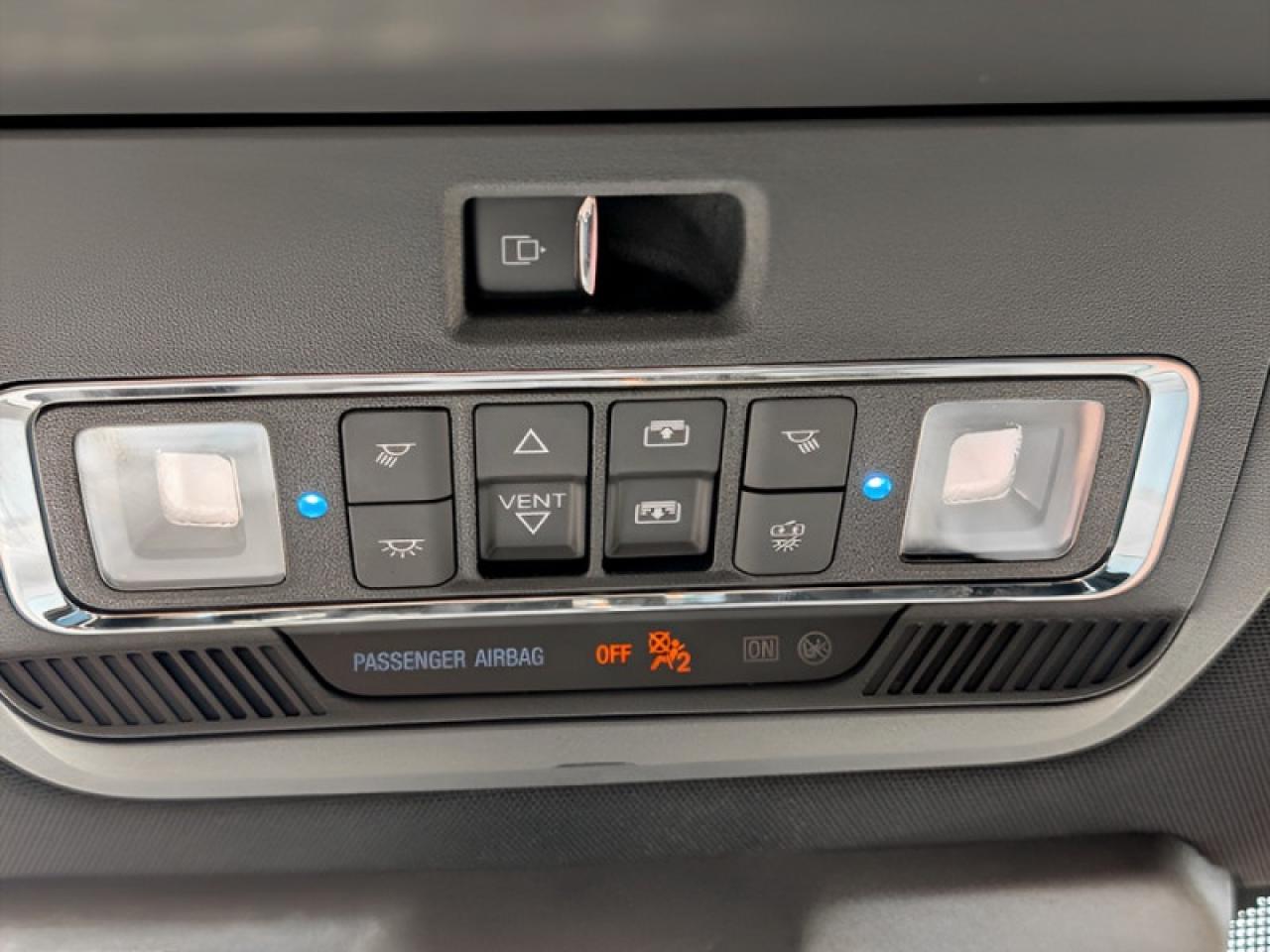 2022 Ford F-150 Lariat  **PANO ROOF - POWER RUNNING BOARDS** Photo