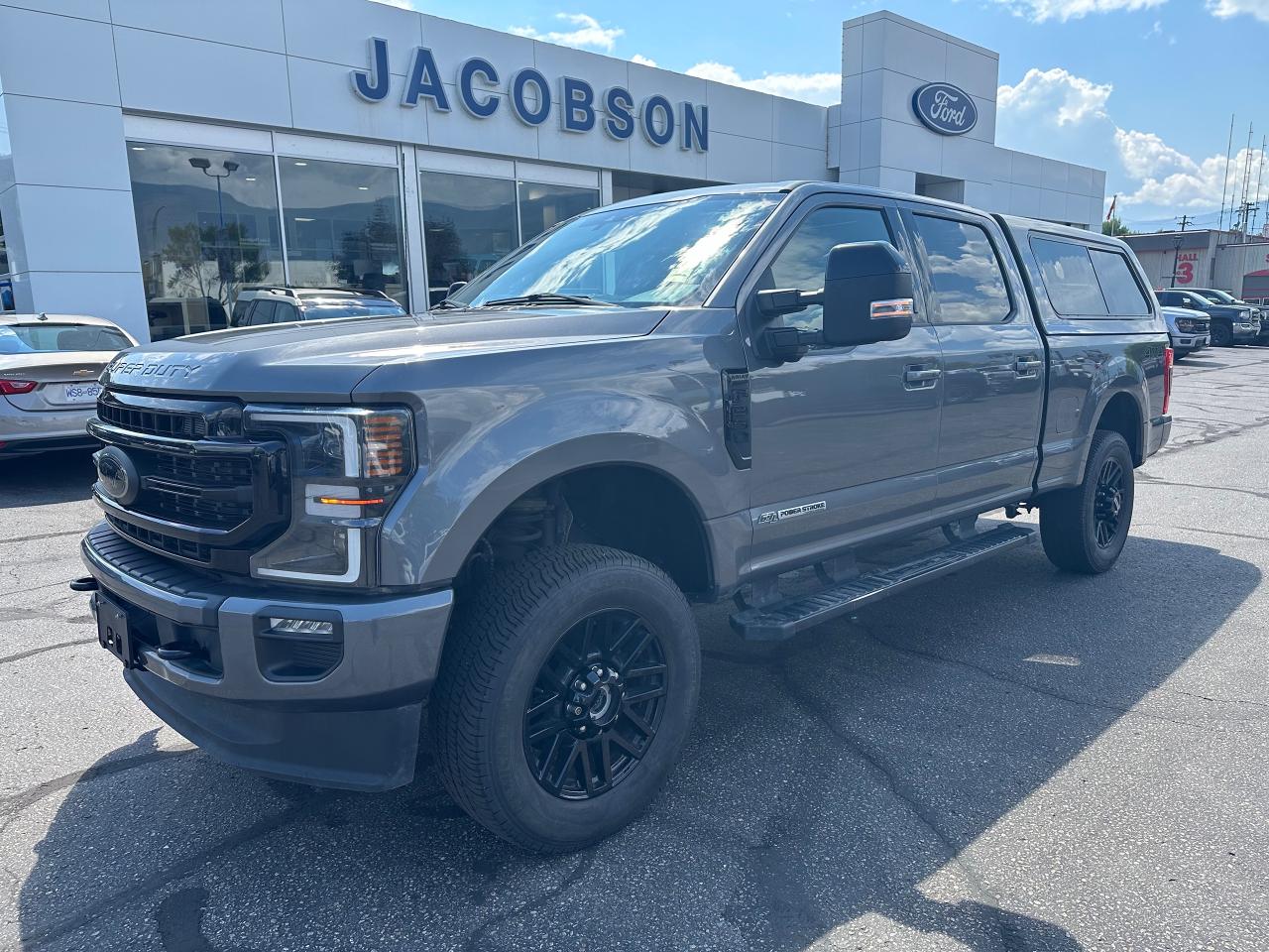 Used 2022 Ford F-350 Super Duty SRW Lariat for sale in Salmon Arm, BC