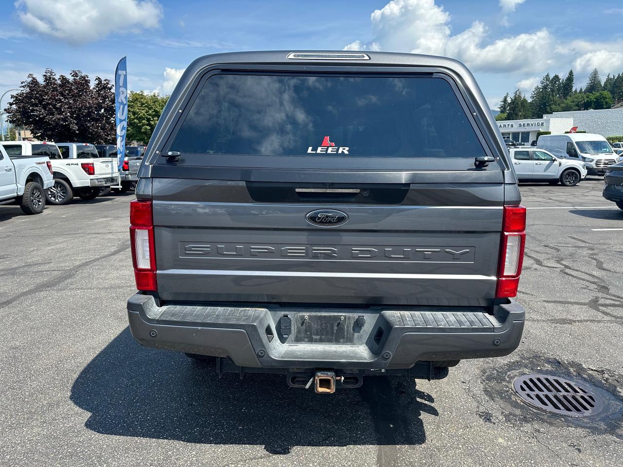 2022 Ford F-350 Super Duty SRW Lariat Photo5