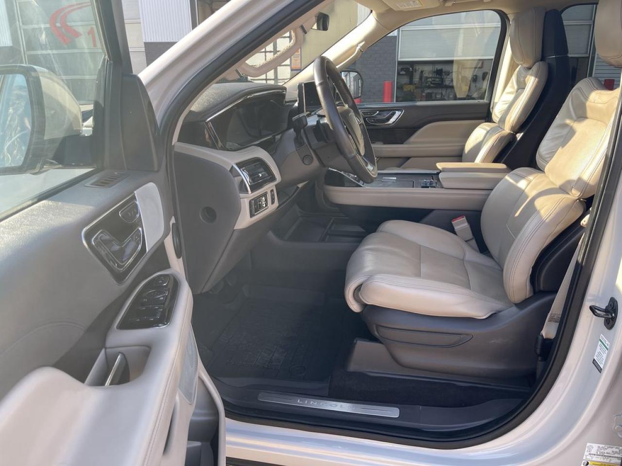 2022 Lincoln Navigator Reserve Photo5