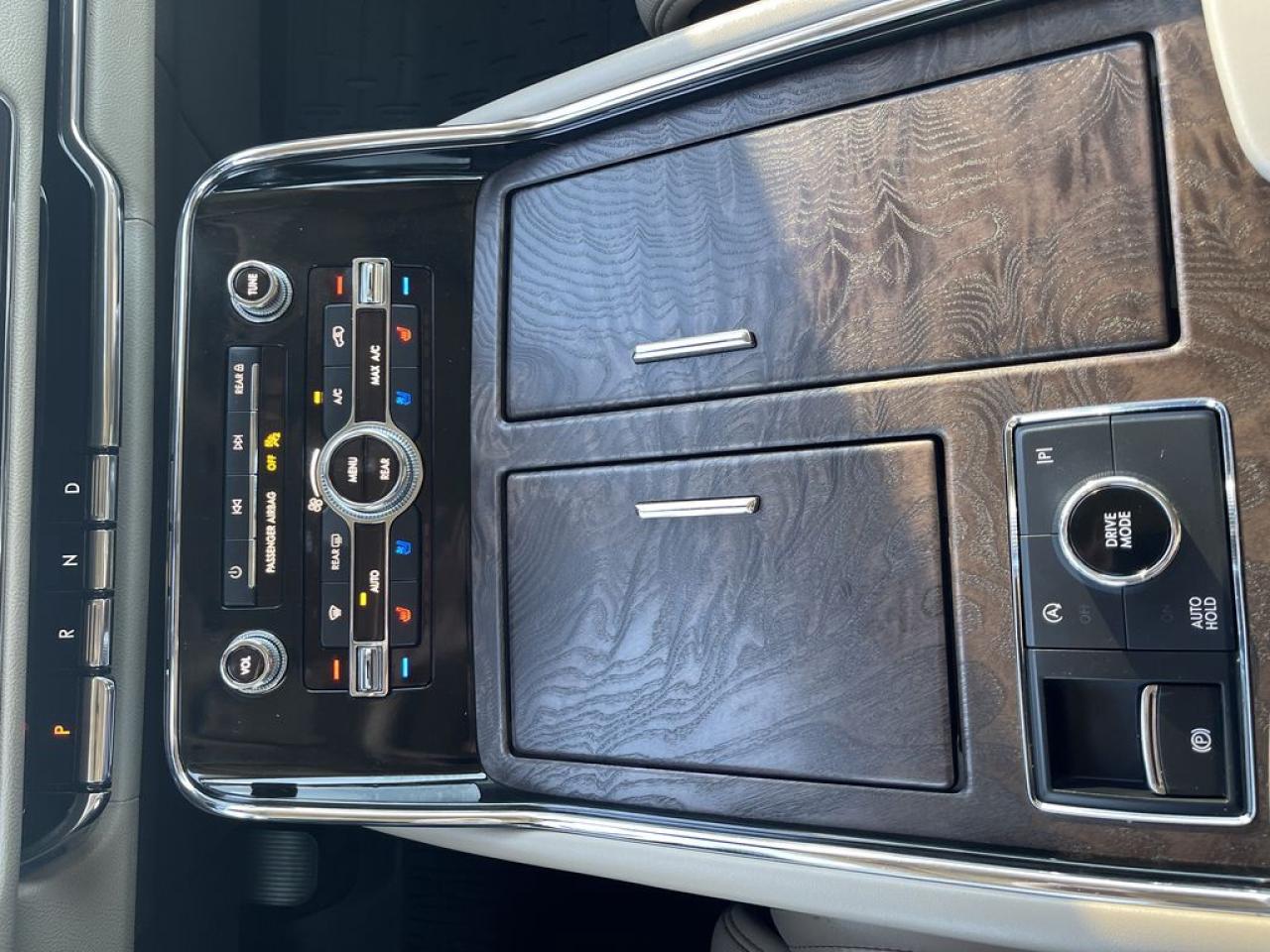 2022 Lincoln Navigator Reserve Photo5