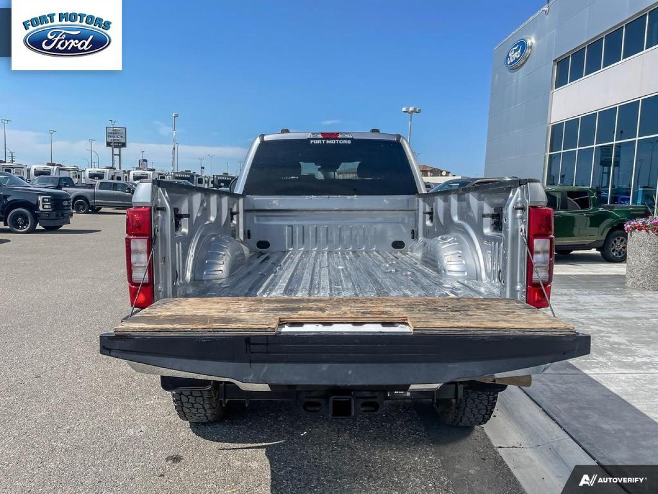 2020 Ford F-350 XLT Photo5