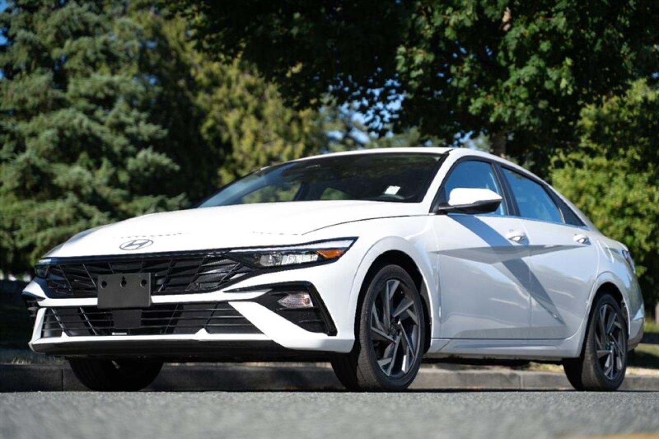 Used 2025 Hyundai Elantra Hybrid Luxury for sale in Surrey, BC