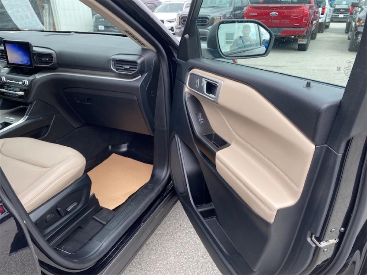 2020 Ford Explorer XLT Photo