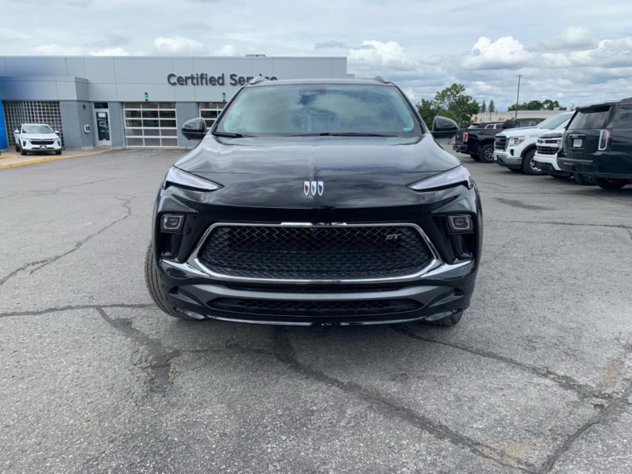 2026 Buick Encore GX Sport Touring Photo