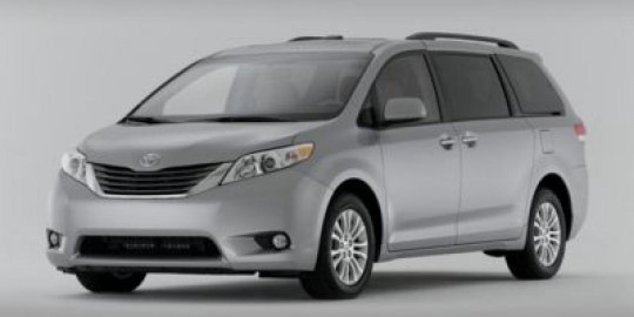 Used 2014 Toyota Sienna XLE for sale in Innisfil, ON