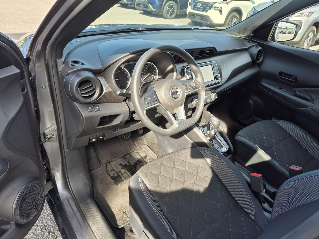 2019 Nissan Kicks S Photo21