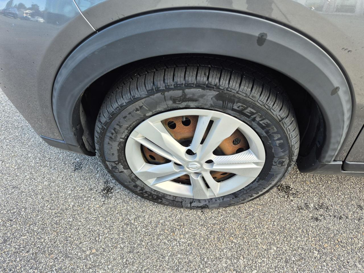 2019 Nissan Kicks S Photo29
