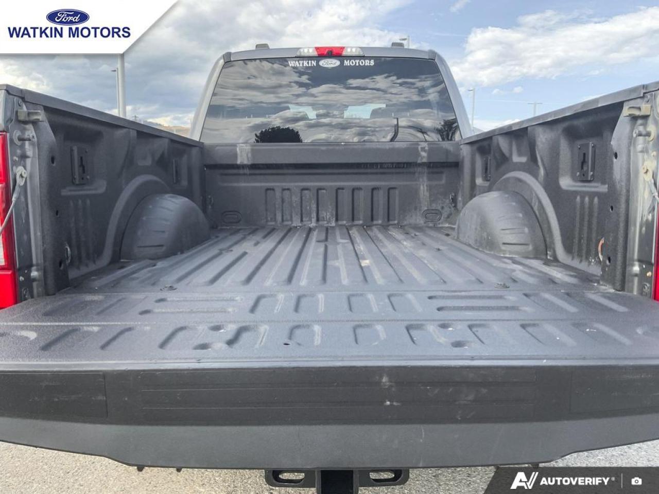 2022 Ford F-350 Super Duty 4X4 XLT 160"WB 6.7 DIESEL Photo14