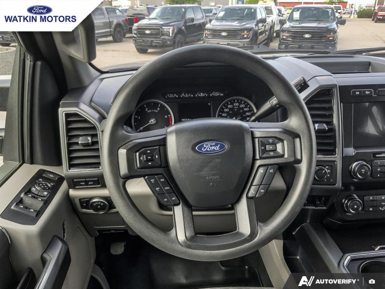 2022 Ford F-350 Super Duty 4X4 XLT 160"WB 6.7 DIESEL Photo16