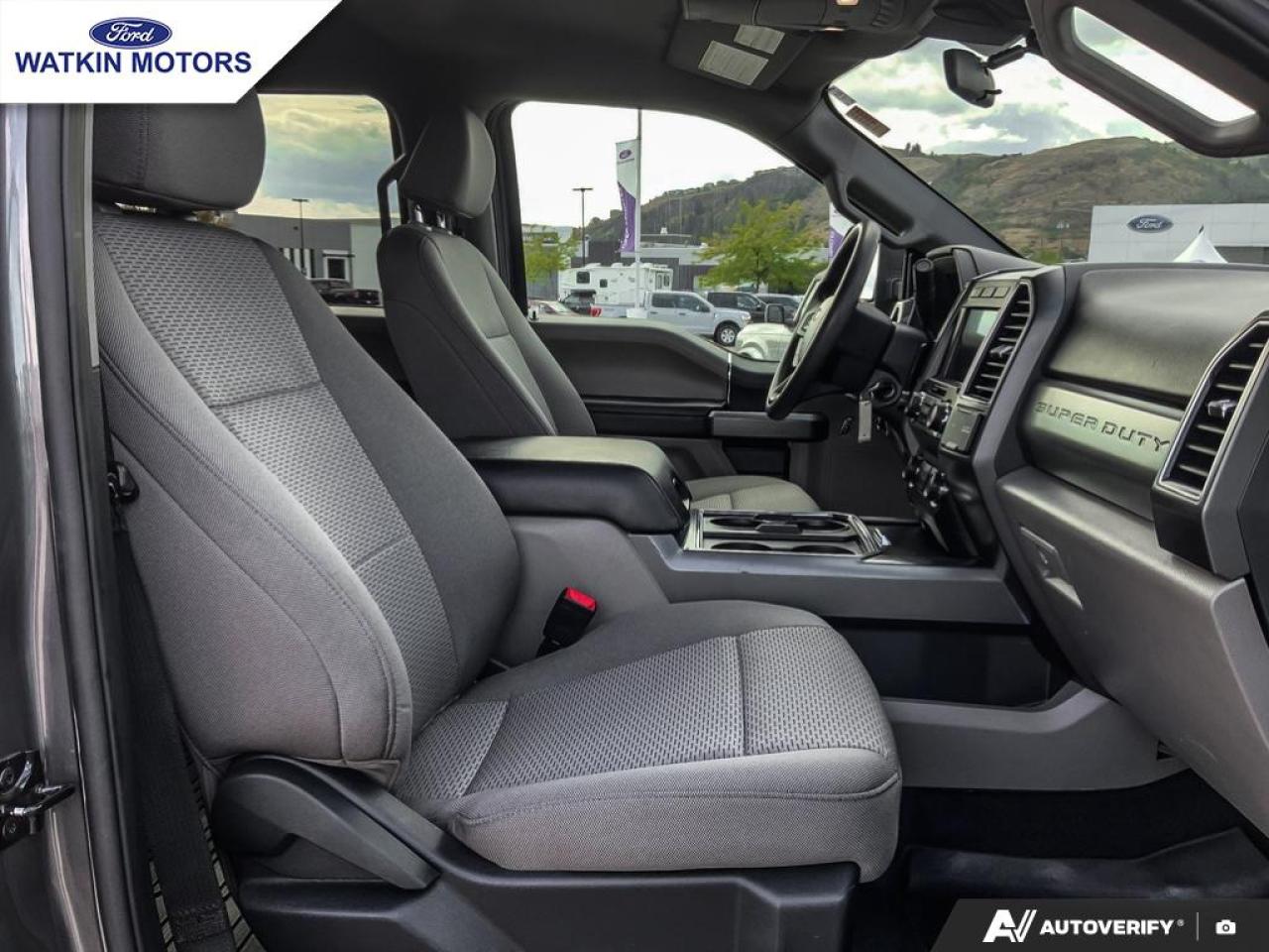 2022 Ford F-350 Super Duty 4X4 XLT 160"WB 6.7 DIESEL Photo24
