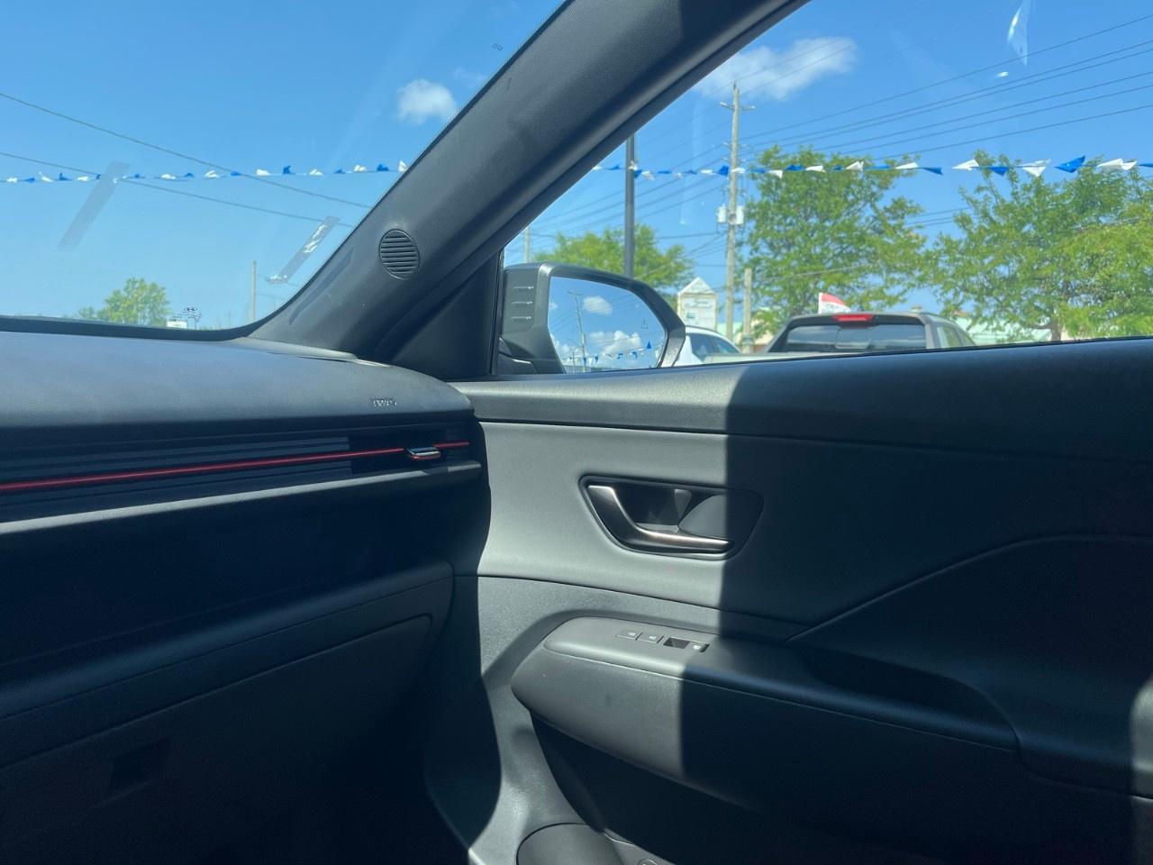 2026 Hyundai KONA 1.6T N Line AWD w/Two-Tone Roof Photo